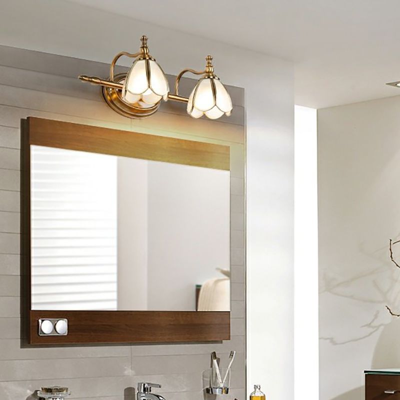 Luce frontale a specchio moderna semplice luce vanità con tonalità di vetro per bagno
