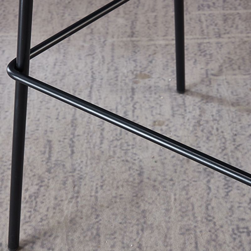 29-Zoll-zeitgenössischer Stuhlhocker Armless Plastic Innenstuhl mit Eisenbasis