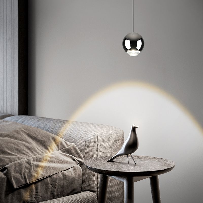 Postmoderne Aluminium -Anhänger Light Globe Form Hanging Anhänger für Wohnzimmer