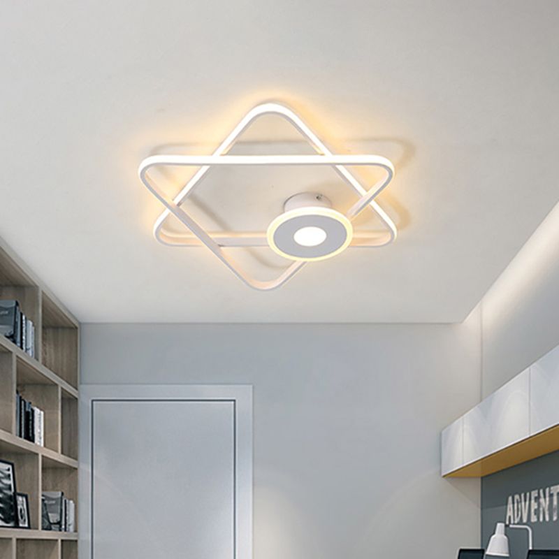 Schwarz/Weiß Doppeldreieckige Rahmen Deckeneinbau Minimalistische Acryl LED Flush Leuchte im warmen/weißen Licht