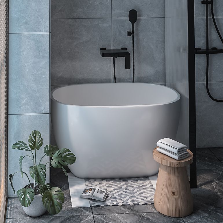 Modern Oval Soaking Bath Tub Freestanding Acrylic-Fiberglass Bath Tub