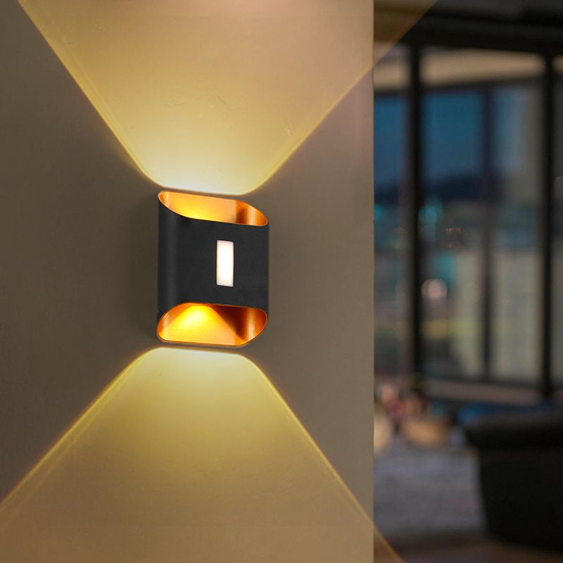 Metal Square Shape Wall Lights Modern Style 3 Light Wall Mount Fixture for Living Room