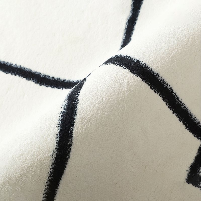 White Tone Casual Area Rug Polyester Lines Print Rug Non-Slip Backing Indoor Rug for Living Room