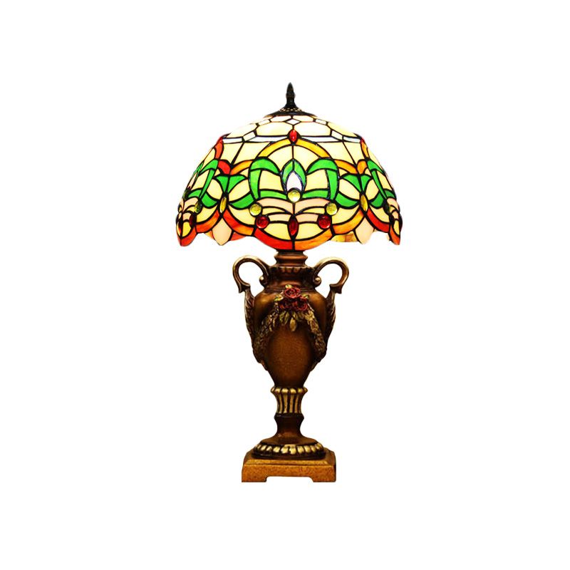 Éclairage de bureau en dôme jaune / vert Méditerranée 1 lampe de nuit à motifs de fleur en verre coupé à la main légère avec base de trophée