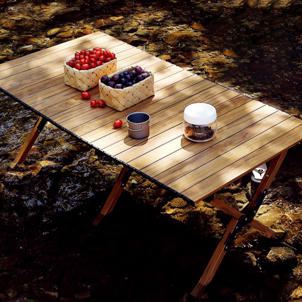 Minimalistic Rectangle Picnic Table Metal Folding Chat Table