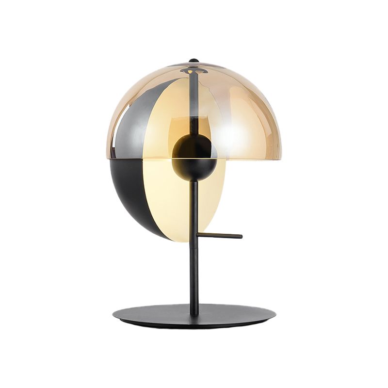 Zeitgenössische 1 head -tasksbeleuchtung schwarze Schüssel kleine Schreibtischlampe mit Cognac -Glasschatten
