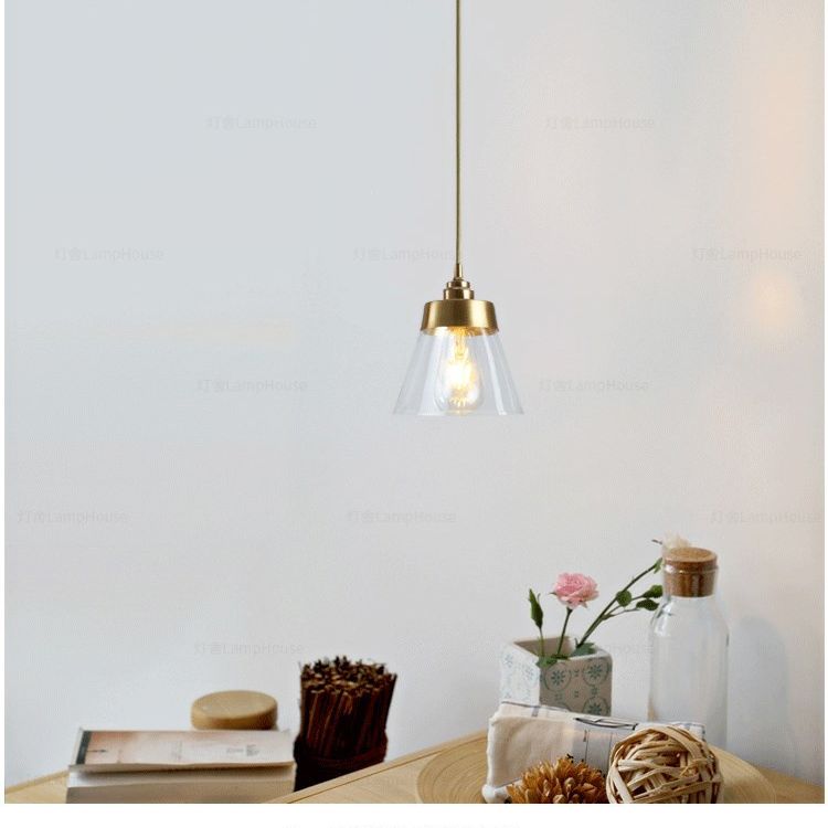 Luminaire suspendu en verre effilé