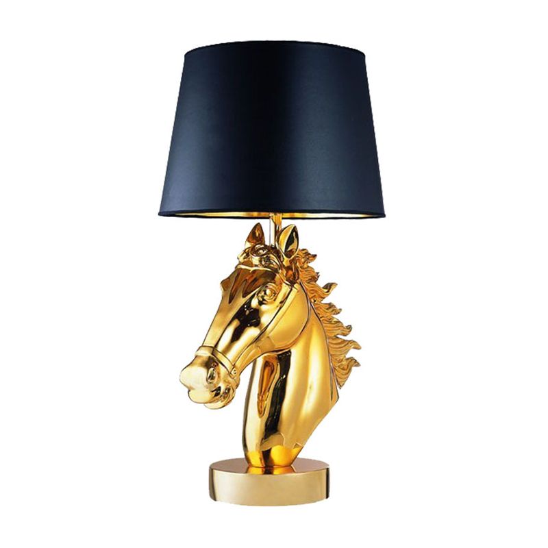 Gepolijst goud/zwarte roskop nachtlichte boerderijhars 1-lichte nachtkastje lamp met taps toelopende schaduw