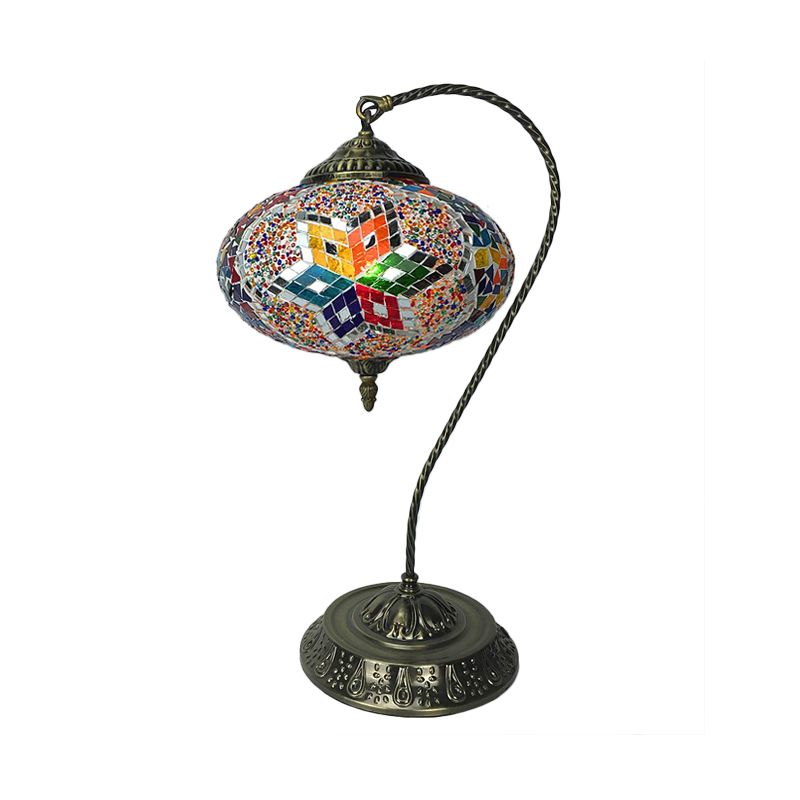 Decoratieve langwerpige nachtlicht met een enkele kop gekleurd kunstglazen tafellamp met gebogen arm in geel/blauw/groen