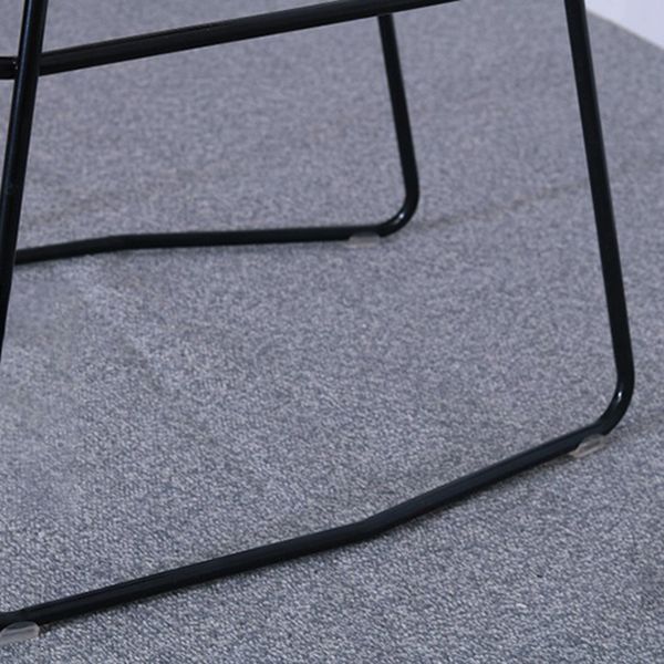 Moderne Armlehre Rückenlehne Theke Stuhl Iron Balcony Barhocker mit Rattansitz und Pedal