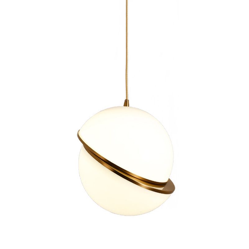 Orbe de style moderne suspension en verre blanc en verre 1 lumière de tête en finition en or pour chambre à coucher