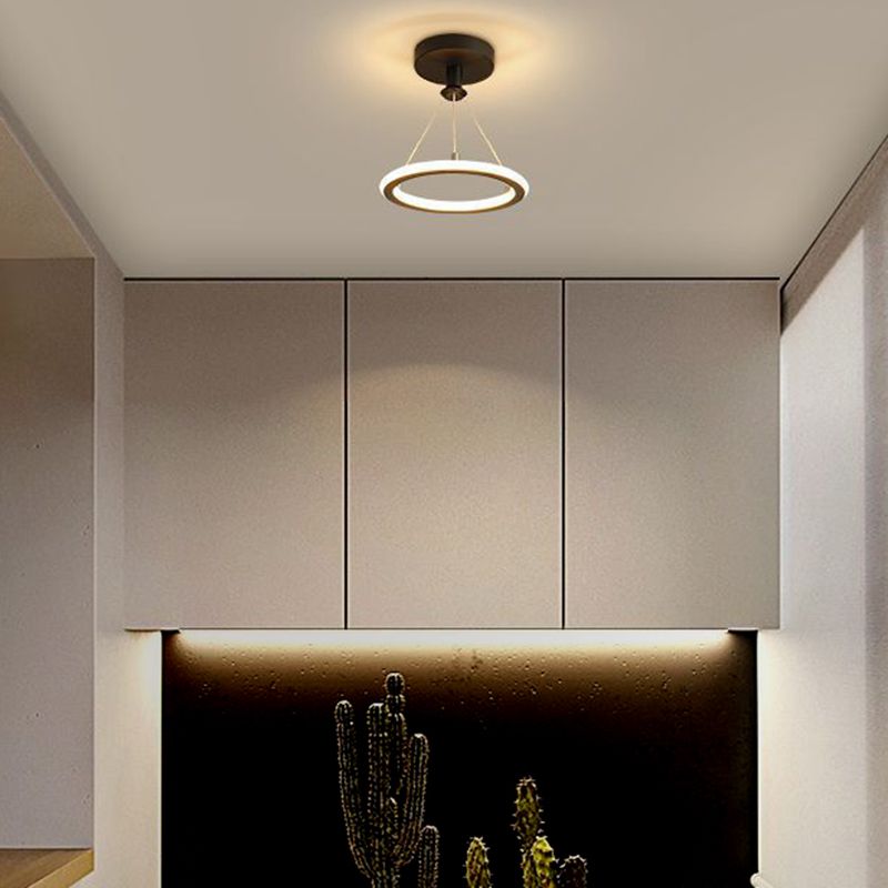 Minimalista lampada da soffitto in metallo, luci di lusso del supporto a filo del soffitto dell'ombra del cerchio per l'interno