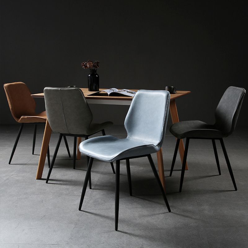 Silla lateral interior contemporánea tapizada Wingback Silla de comedor de metal