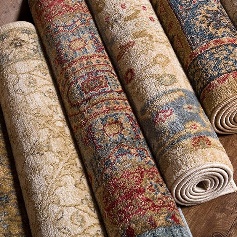 Retro symmetrische Muster Teppich mehrfarbiger Polyester Rugfleckfleck widerstandsfähiger Teppich für Wohnzimmer