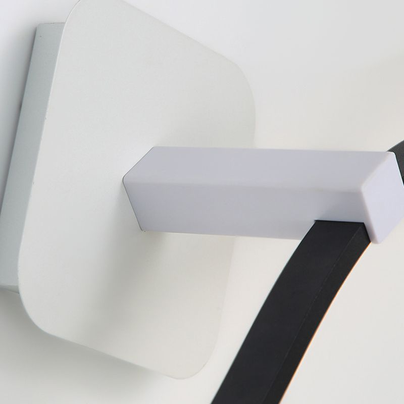 Linear Shape Metal Wall Sconce Modern Style 1 Light Mirror Wall Lighting Fixtures