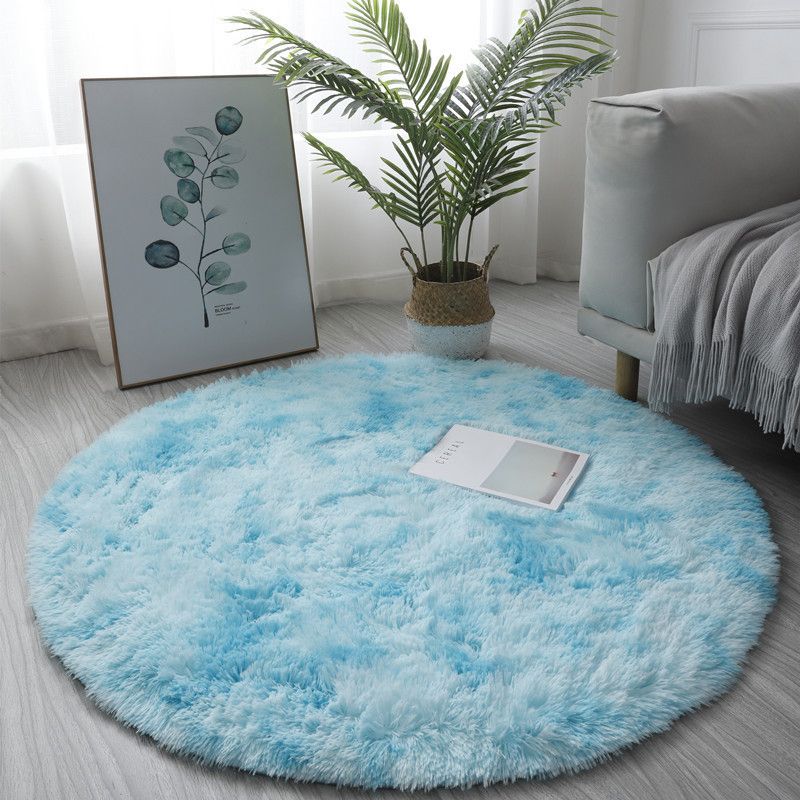 Tapis en peluche élégant Tapis de couleur solide Polyester Area Tapis résistant aux taches pour la décoration intérieure