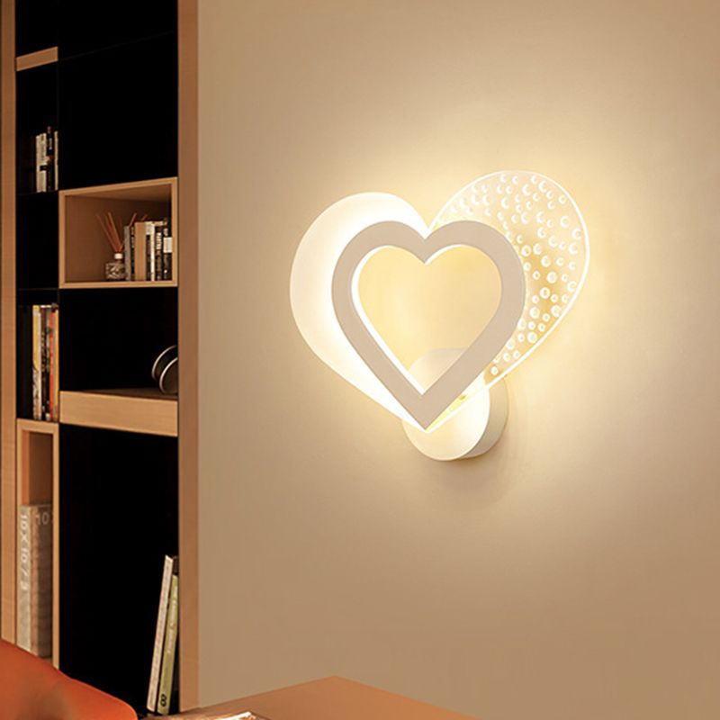 Love Heart Shape Wall Mounted Light Contemporary Acrylic LED White Sconce in Warm/White Light