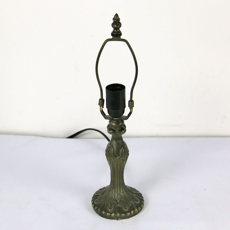 Lampe de table de chevet en vitrail en forme de parapluie, lampe de table vintage à 1 ampoule pour le salon