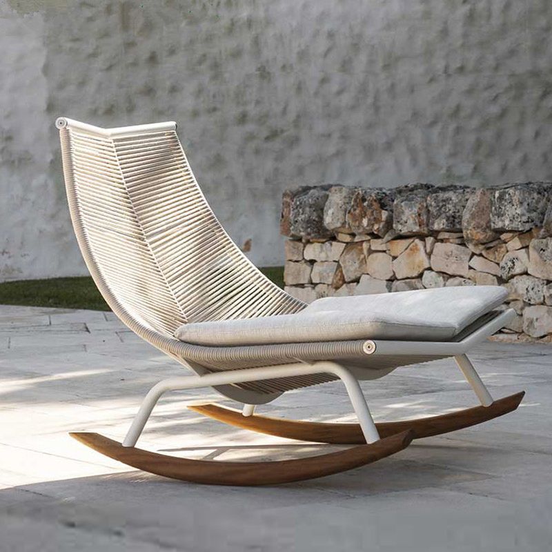 Modern Style Rocking Chair Metal Frame Wicker Spindle Rocker Chair with Light Legs