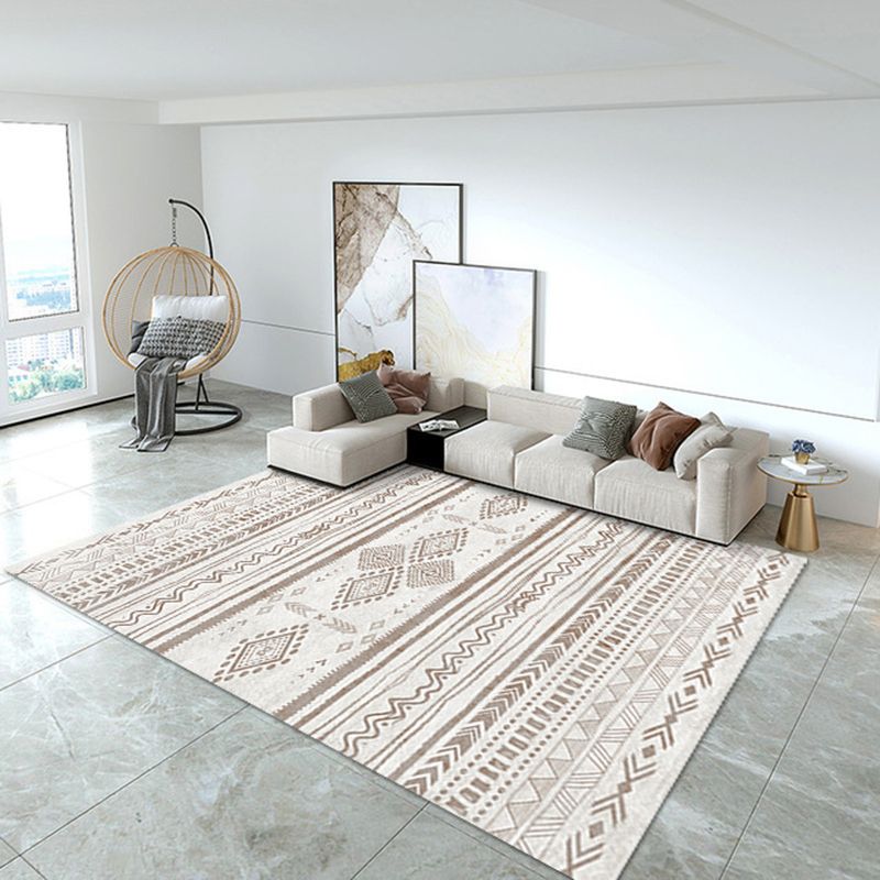 Light Orange Graphic Rug Polyester Casual Rug Stain Resistant Rug for Living Room