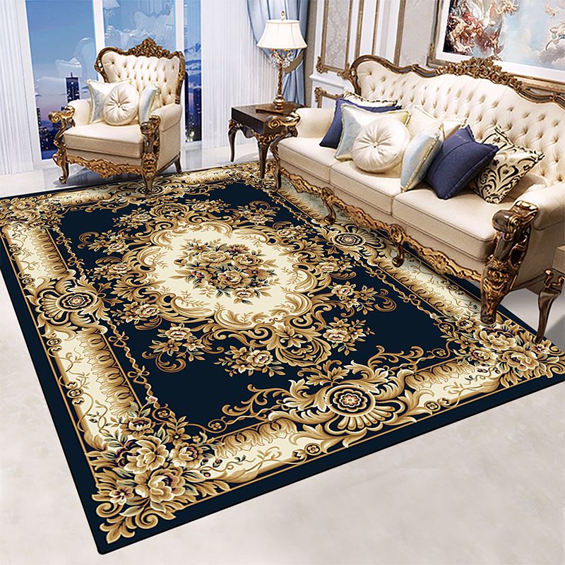 Gold Retro Carpet Polyester Graphic Carpet Stain Resistant Carpet for Living Room