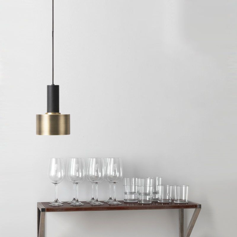 Postmodern Metal Hanging Light Pendant Light 1 Head Hanging Light for Dinning Room