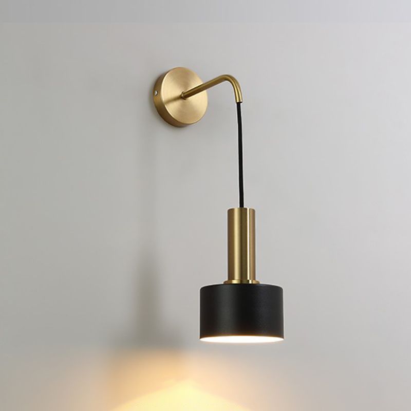 Éclairage mural de lecture en métal géométrique