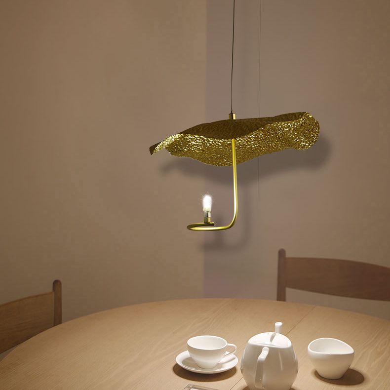Luz de colgante de novedad posmoderna lámpara de loto de loto de loto con sombra de metal