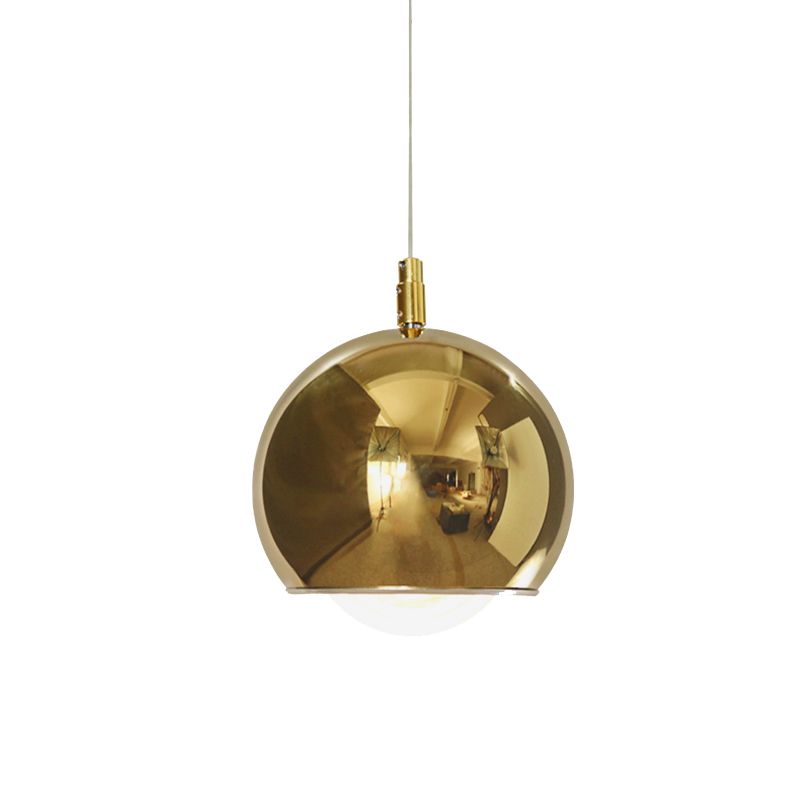Iron Globe Accendi a ciondolo Post Modern 1 Kit lampada a led a LED rotabile in oro sul tavolo