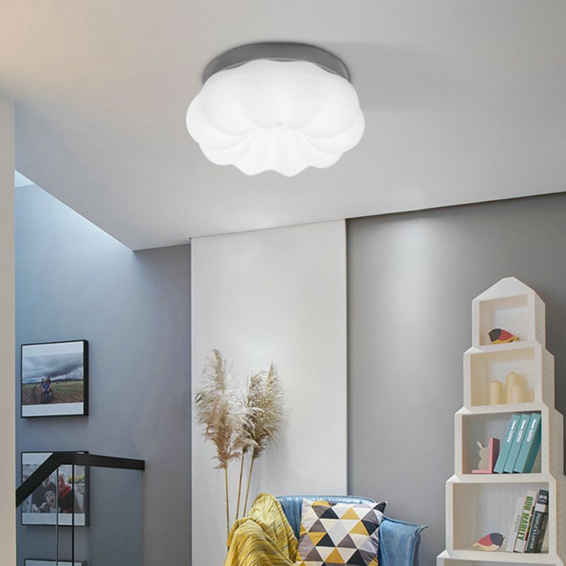 Plastic Cloud Flush Mount Ceiling Light Halterung Kinder LED Flushmount Lighting in Weiß