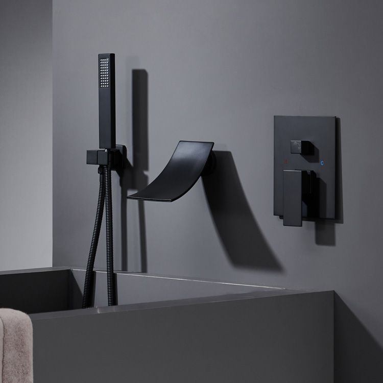 Modern Bathroom Faucet One Handle Copper Wall Mounted Bathtub Faucet