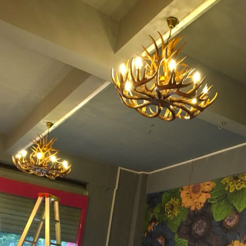 Vintage Country Chandelier Resin Deer Horn Candle Shaped Decorative Lighting Fixture for Living Room Villa Restaurant