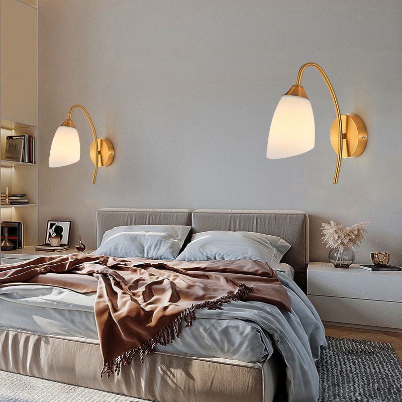 Modernist Wall Sconce Metal Sconce Lighting in Gold for Bedroom