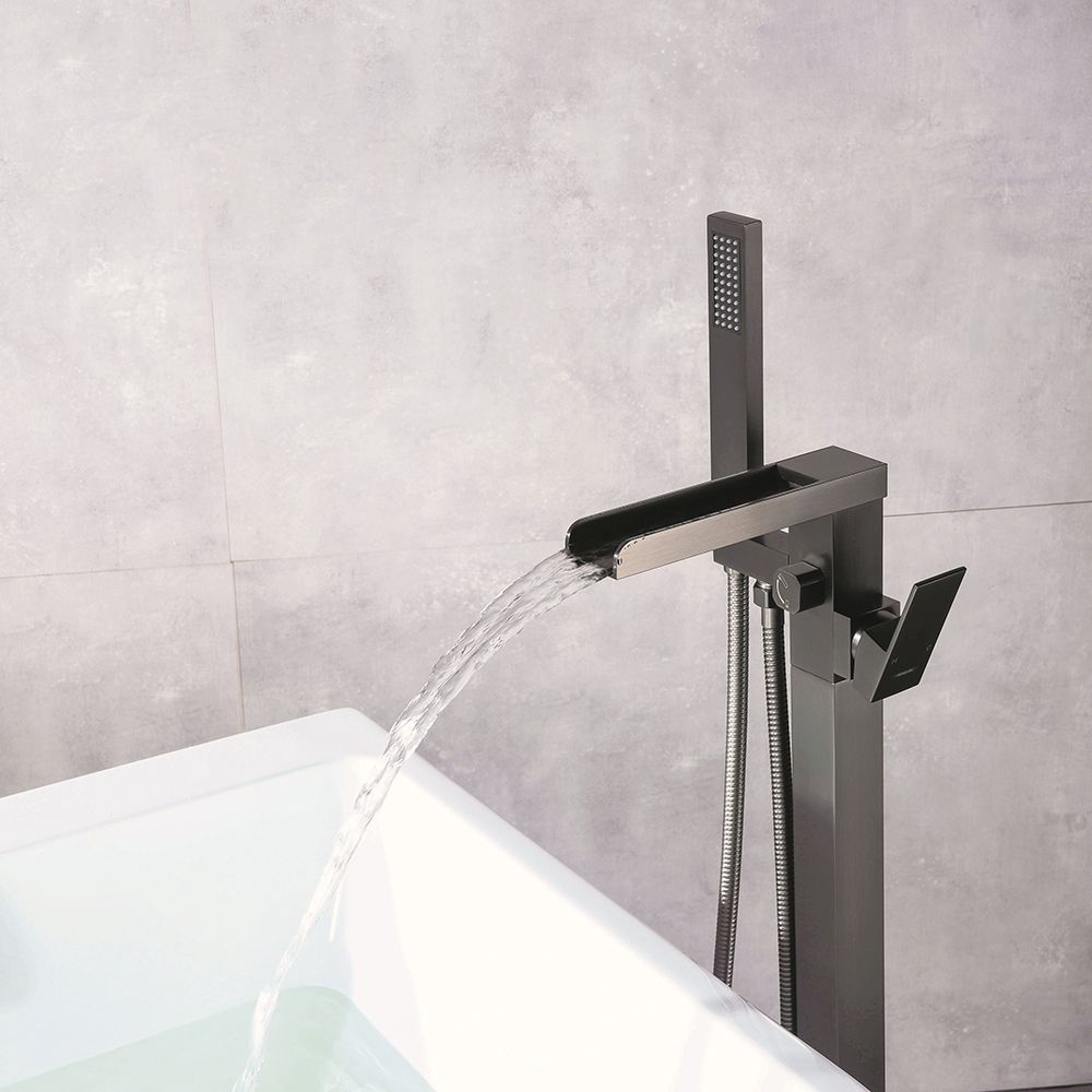 Floor Mounted Metal Freestanding Tub Filler 1 Handle Freestanding Faucet with Hose