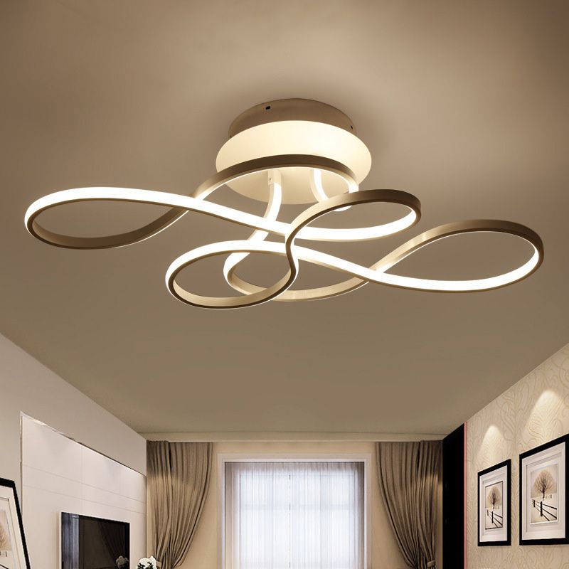 Moderne, halbbündig montierte LED-Deckenleuchte „Spring“ für Wohnzimmer und Schlafzimmer