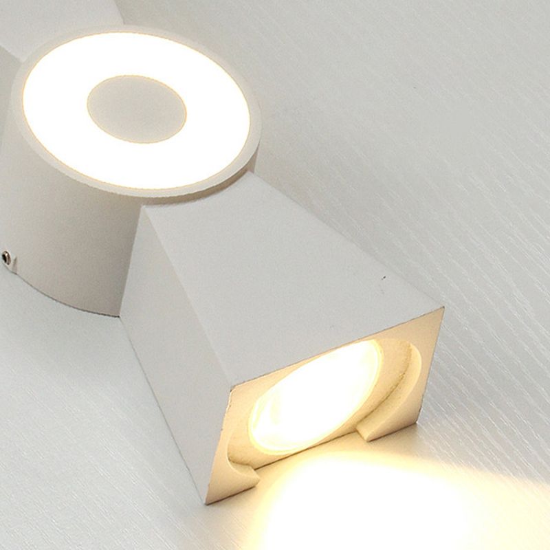 Contemporary Wall Light in Black / White Aluminum Wall Mount