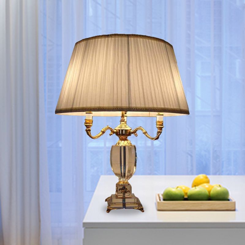 Bureau en forme d'urne contemporain Light Crystal Crystal 3 Heads Night Table Lampe en blanc