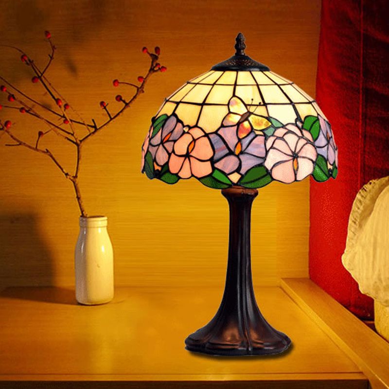 Tiffany Grid Shade Table Lamp 1 Licht handgemaakt glazen nachtlicht met bloem en vlinderpatroon in koffie