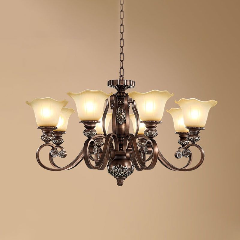 Platteland bloei hanger kroonluchter 8 lampen opaline glashangende lamp met gechrolde arm in brons voor woonkamer