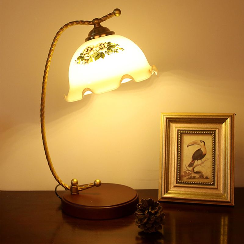 Modern Style Flower Shape Table Lamp Glass 1 Light Table Light