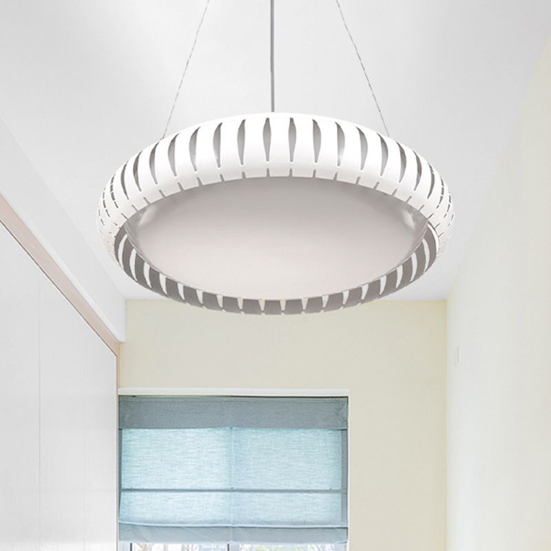 Lámpara moderna de metal de metal de techo redondo LED/negro/blanco en luz cálida/blanca/natural, 18 "/22" de ancho