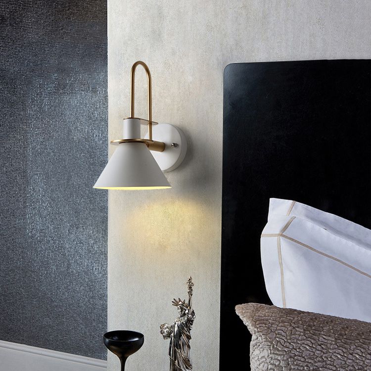 1 Light Metal Wall Mounted Light Fixture Modern Dual Cone Wall Sconce Lighting for Dining Room