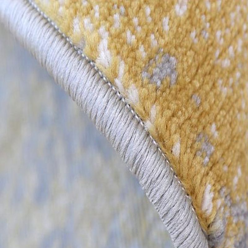 Gold Modern Area Carpet Polypropylene Graphic Carpet Washable Carpet for Living Room