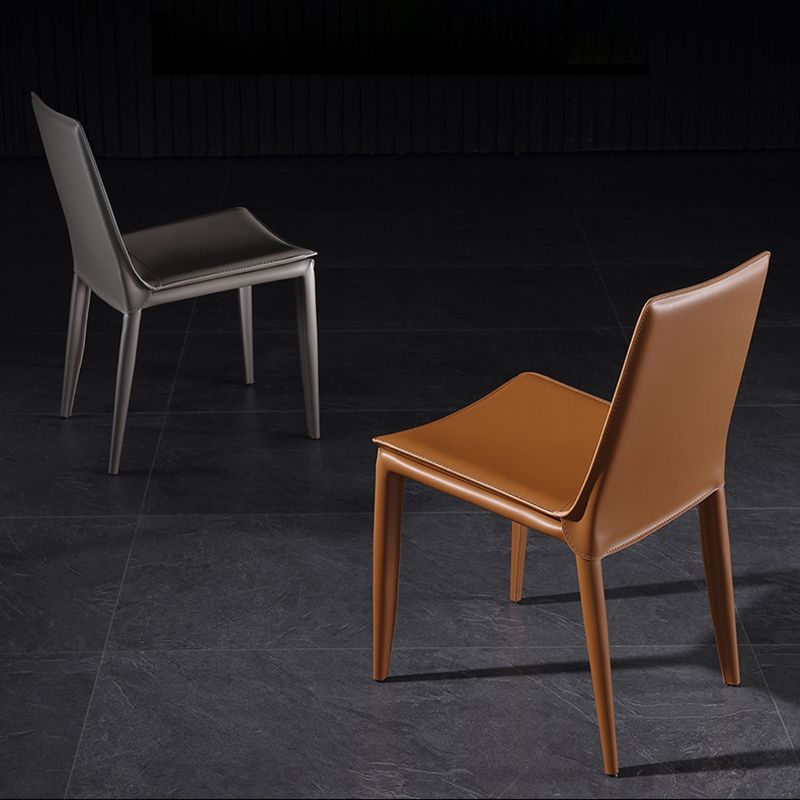 Silla de comedor sin brazos de cuero moderno que cena las sillas del metal para el uso del restaurante