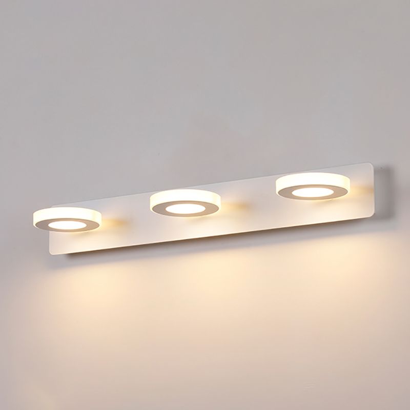 Postmodern Metal Vanity Light Strip White Multi Lights Mperror Light per il bagno