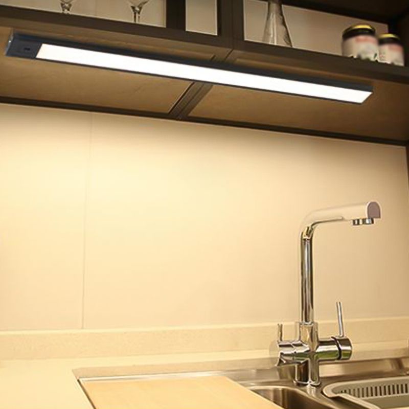 Luci di vanità contemporanee in stile vanità in metallo in metallo in nero