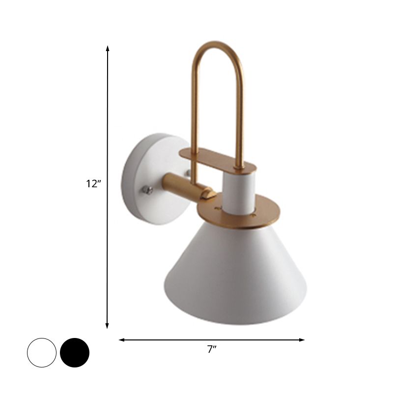 Tombra del embudo Lámpara de montaje de pared metálica Estilo modernista 1 Pasillo de cabeza Iluminación en blanco/negro