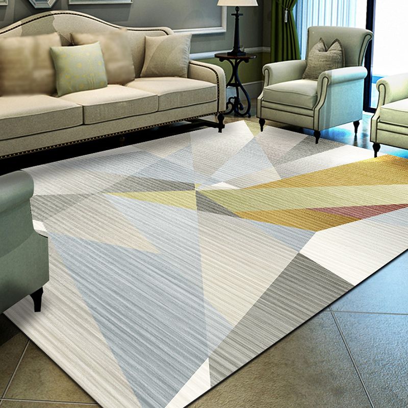 Creative Asymmetrical Triangle Pattern Rug Modern Stylish Polyester Rug Non-Slip Backing Washable Carpet for Home Decor