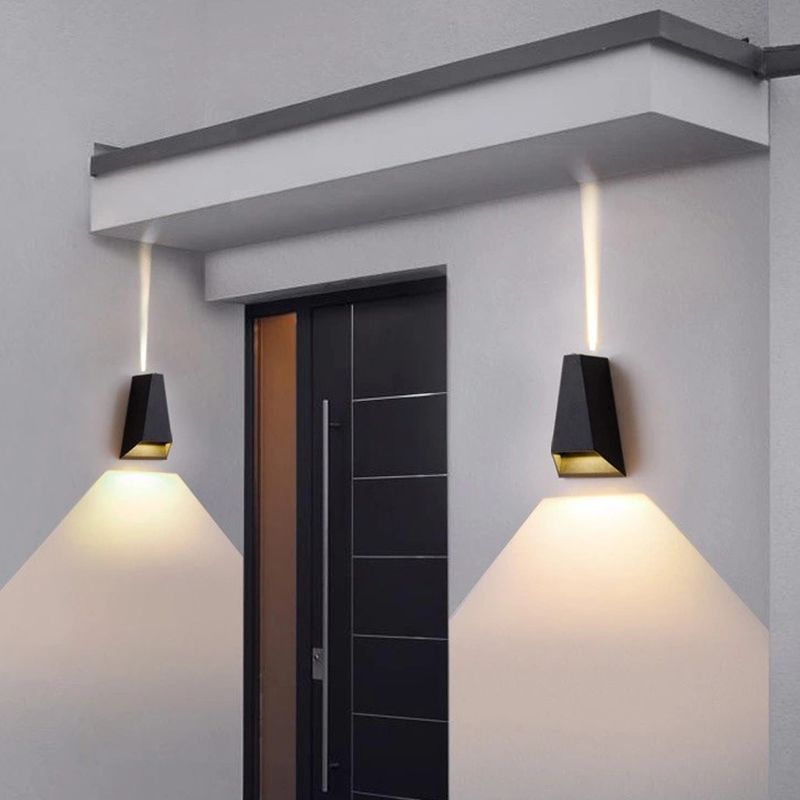 Wandleuchte minimalistische LED -Metallwand montiertes Licht montiert