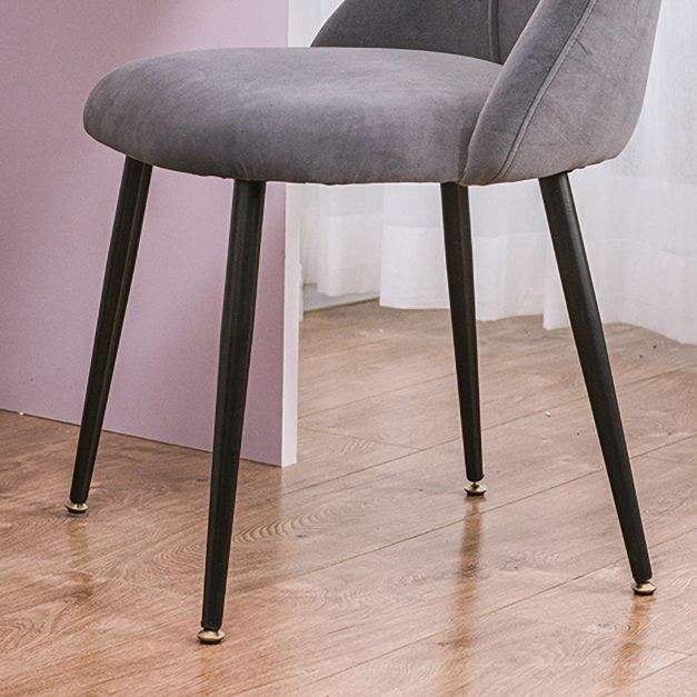Silla de comedor moderna de terciopelo para el hogar Parsons con acabado mate